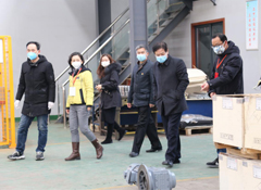 戰(zhàn)疫情，緩開業(yè)、穩(wěn)生產(chǎn)